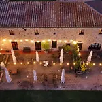 Appartamento Con Giardino By Interhome